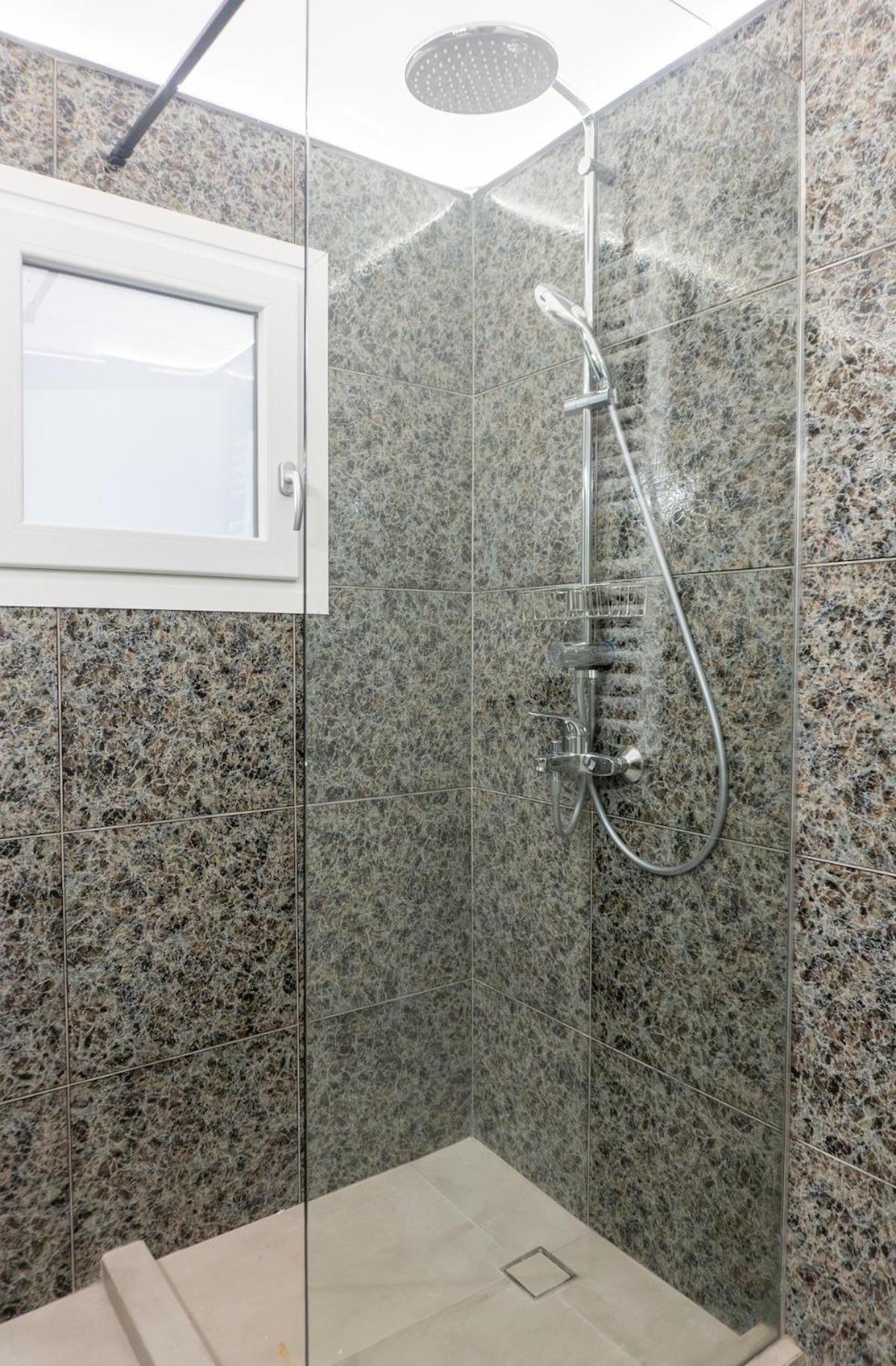 50 Steps Metro Kato Patisia Renovated Athens Apt Ngoại thất bức ảnh